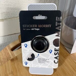 Case-Mate Black Sticker Mount for AirTags